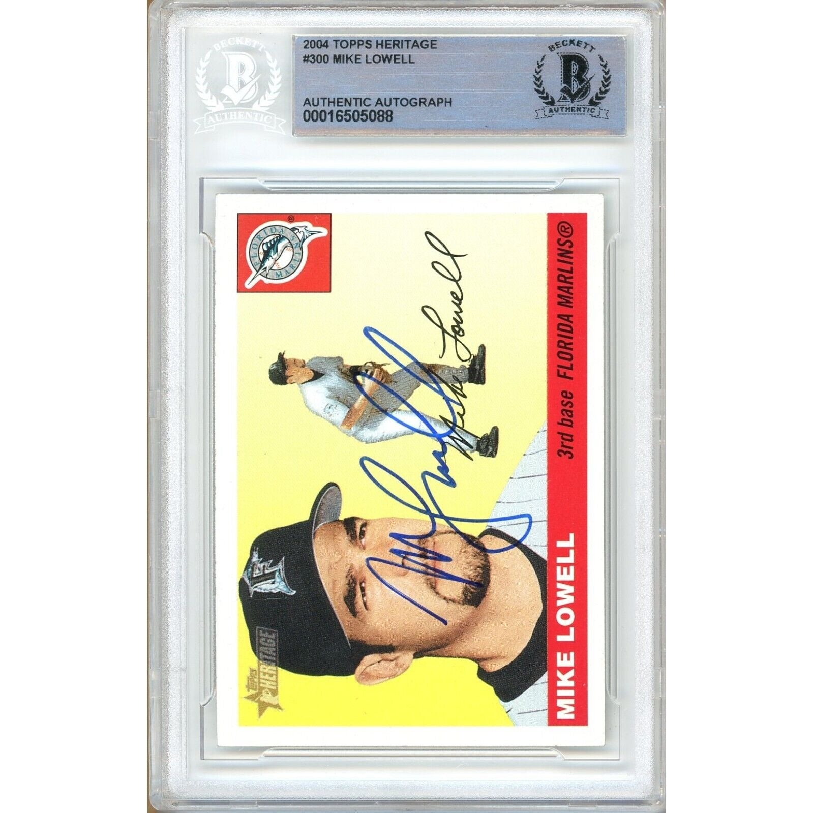 Mike Lowell Miami Marlins signed trading card – signature close-up – Beckett COA