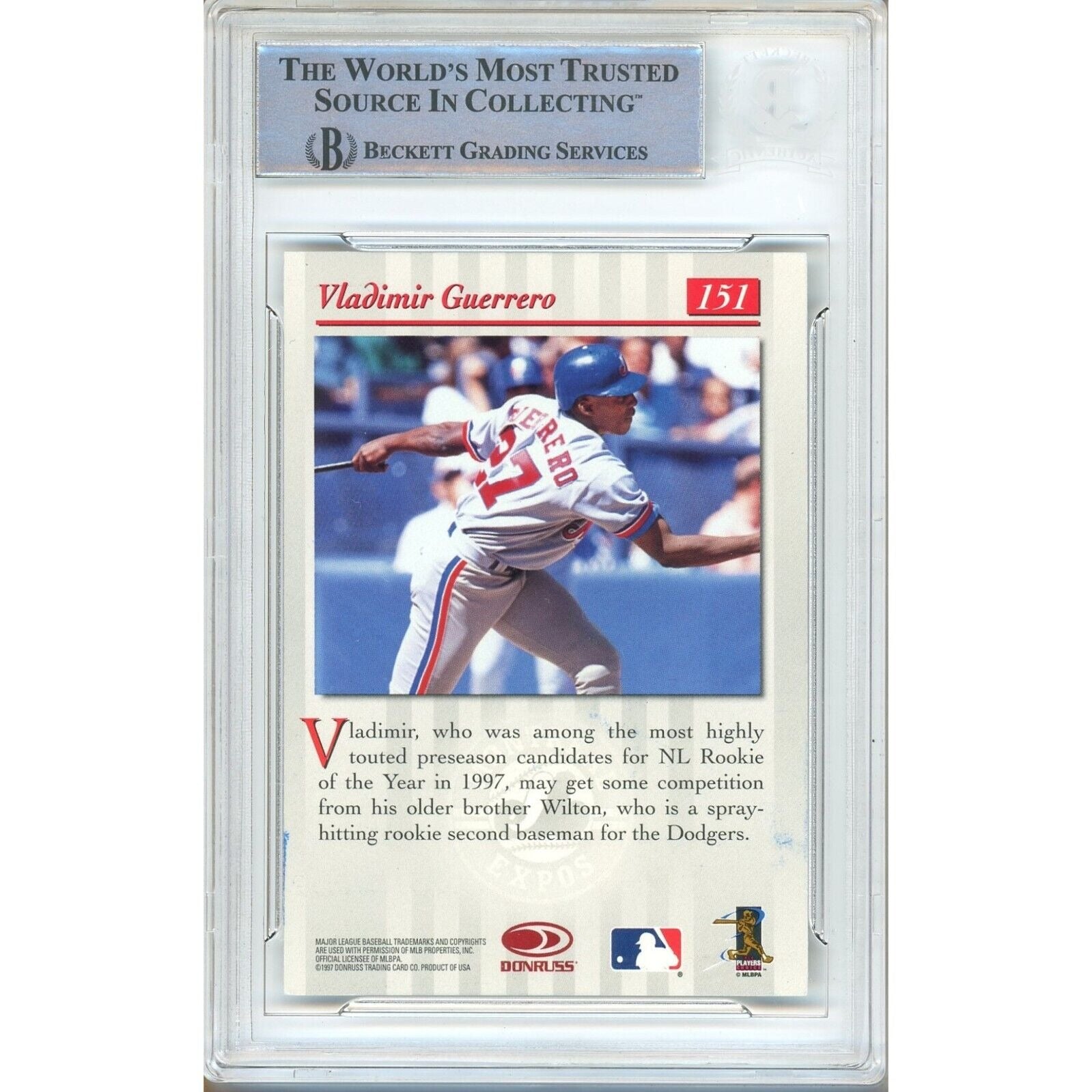 Vladimir Guerrero Montreal Expos signed trading card – signature close-up – Beckett COA