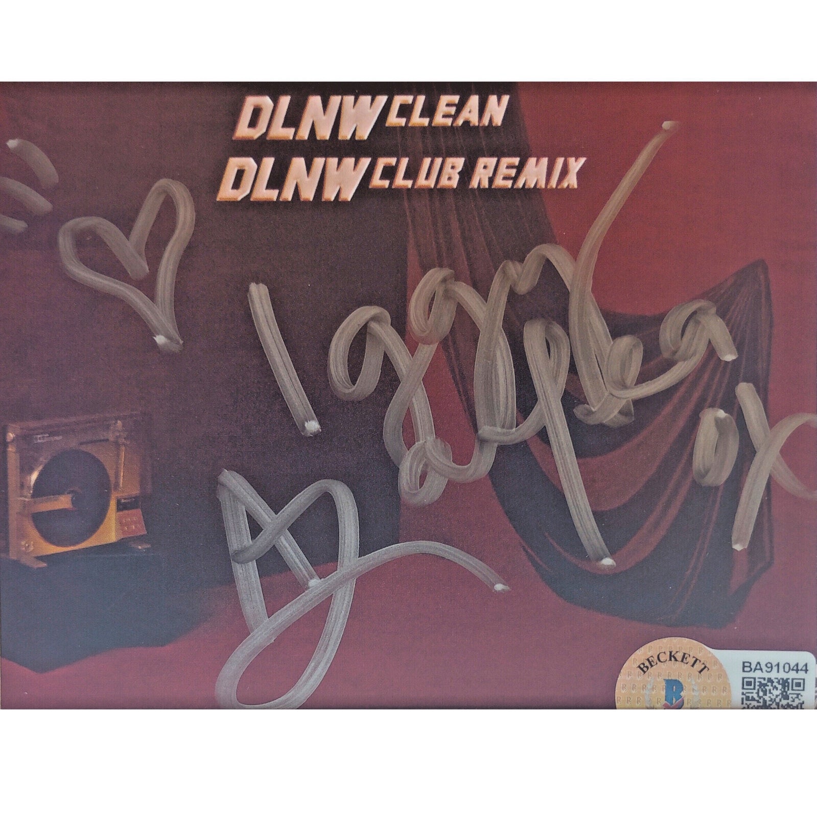 Iggy Azalea auto photo – authentication sticker – Beckett COA