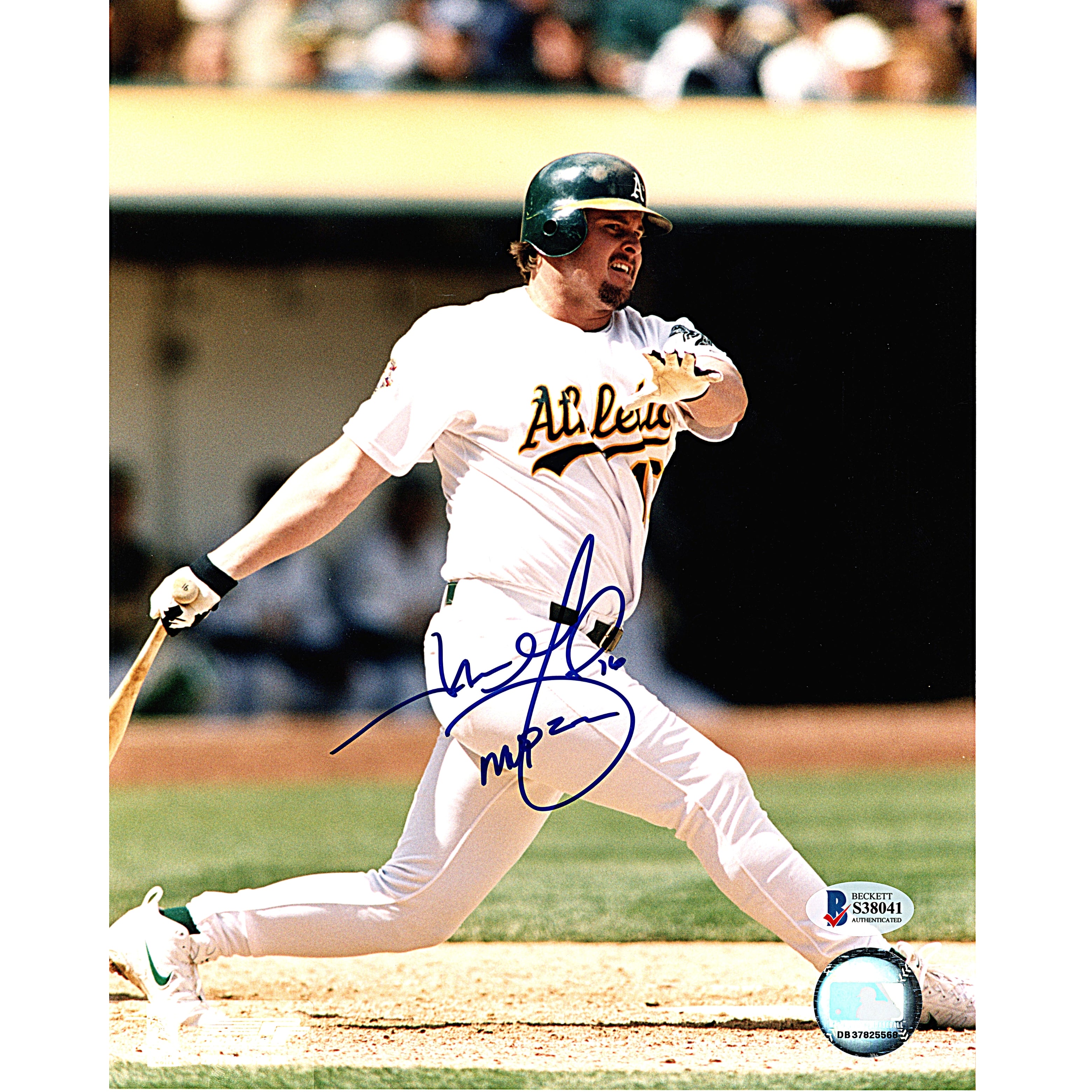Jason Giambi signed photo – signature close-up – Beckett COA