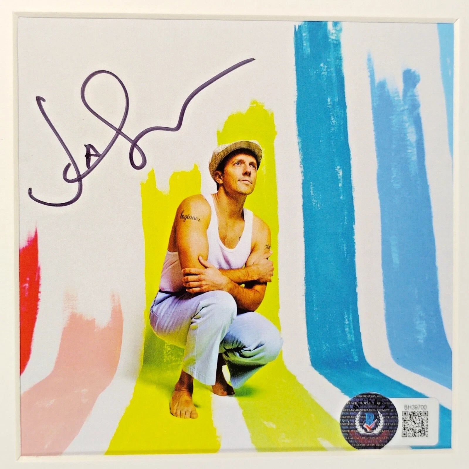 Jason Mraz signed cd – signature close-up – Beckett COA