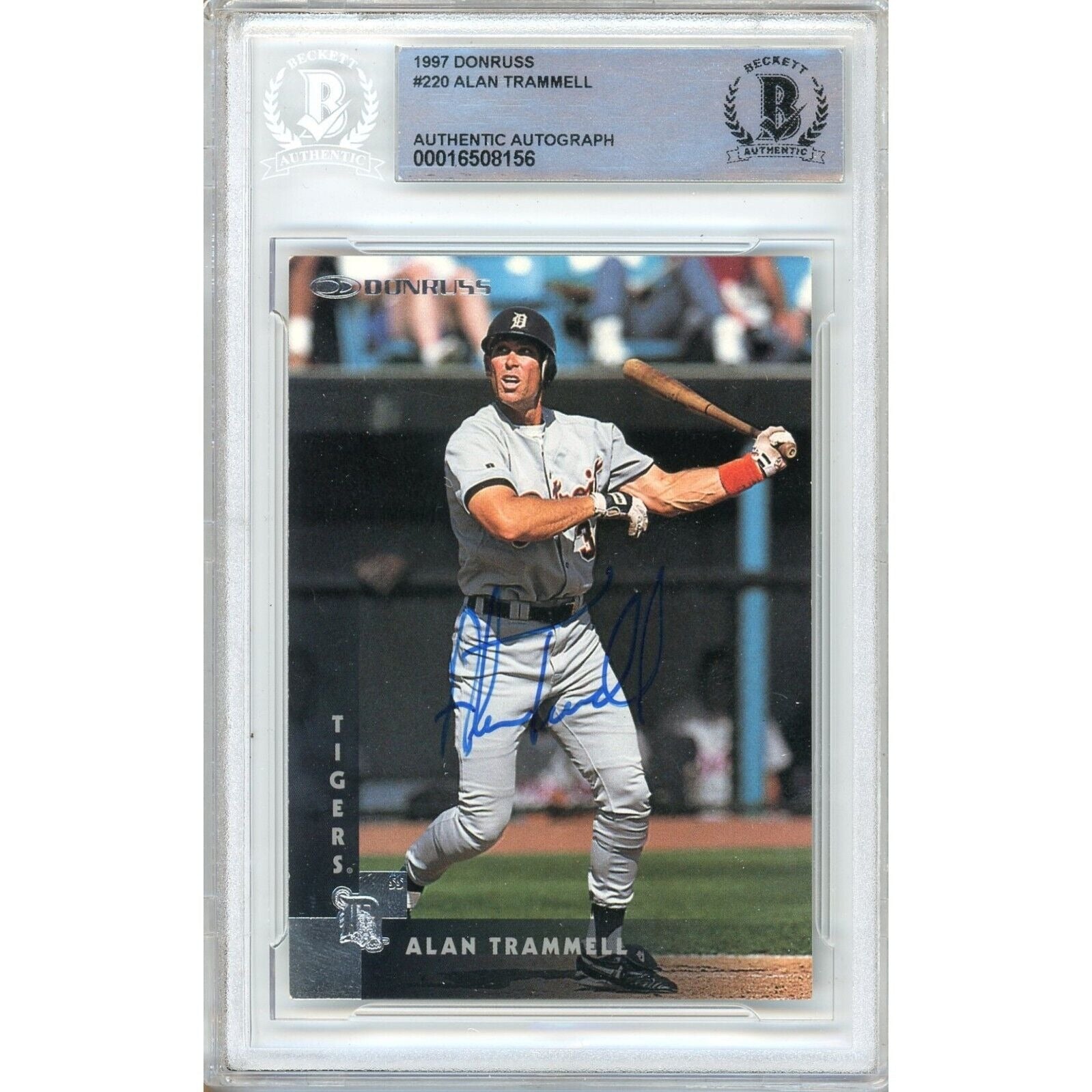 1997 Donruss #220 Alan Trammell Detroit Tigers Autographed Trading Card – Beckett BAS