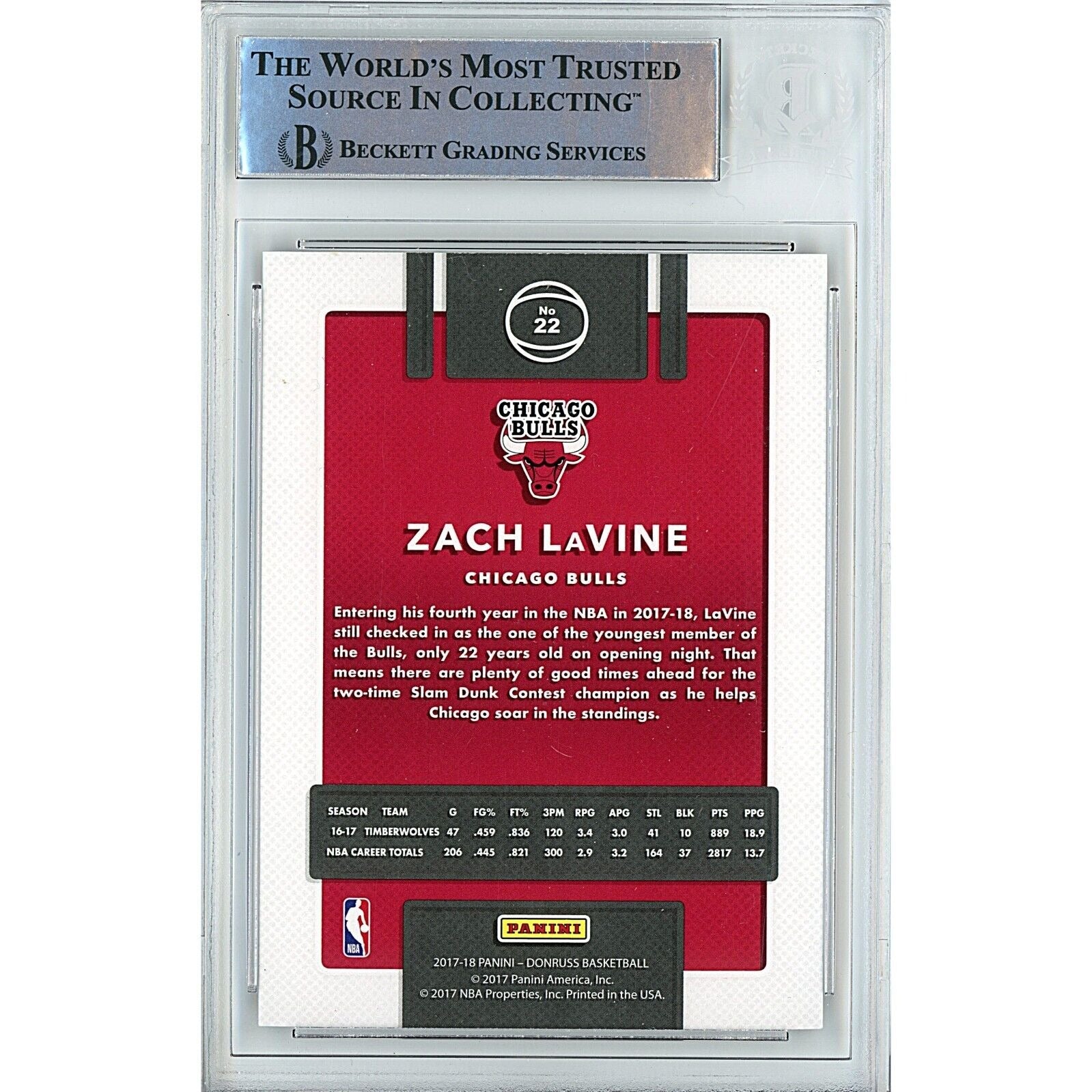 Zach LaVine Chicago Bulls signed trading card – signature close-up – Beckett COA