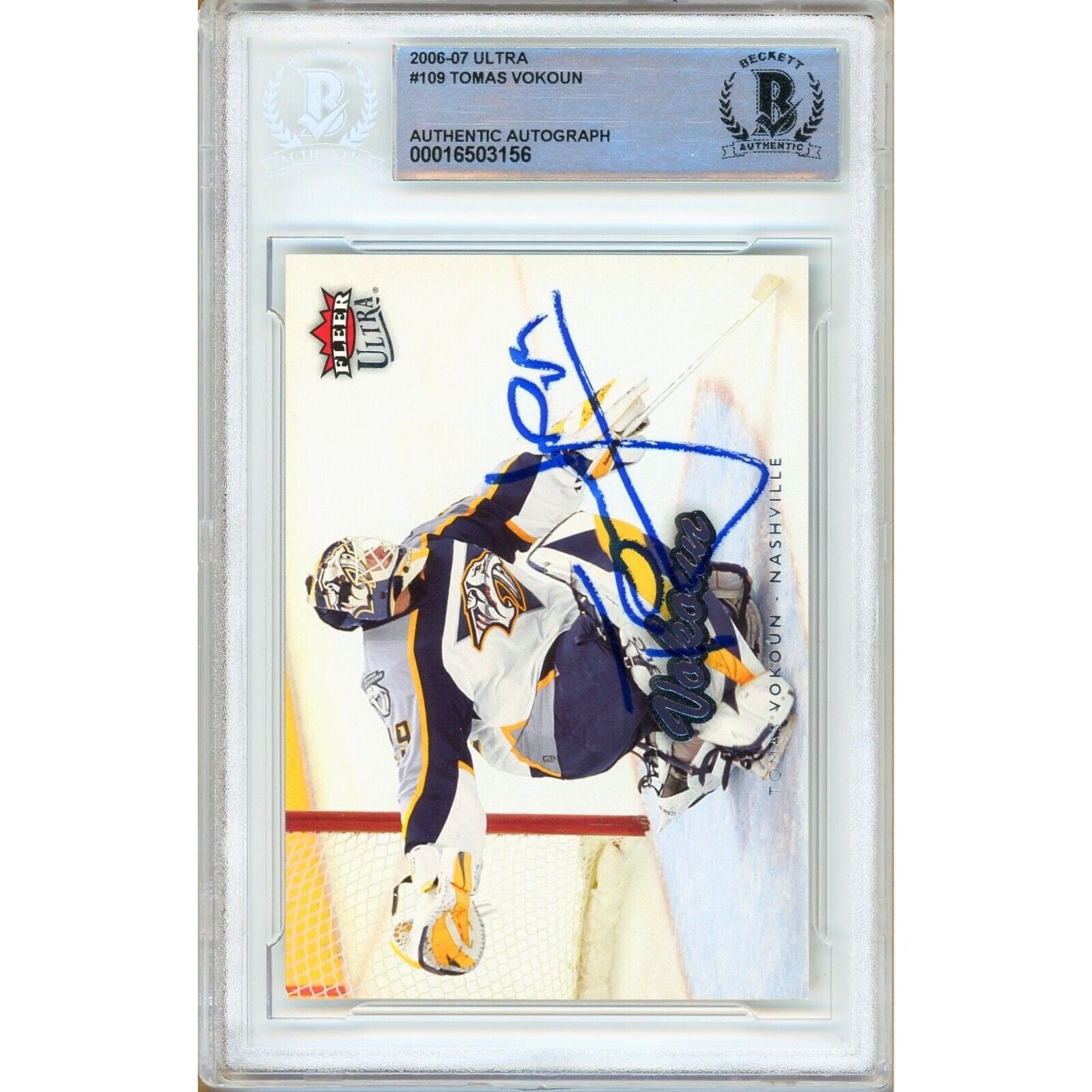 Tomas Vokoun Nashville Predators signed trading card – signature close-up – Beckett COA