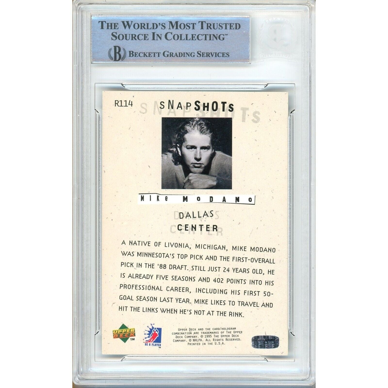 Mike Modano Dallas Stars signed trading card – signature close-up – Beckett COA