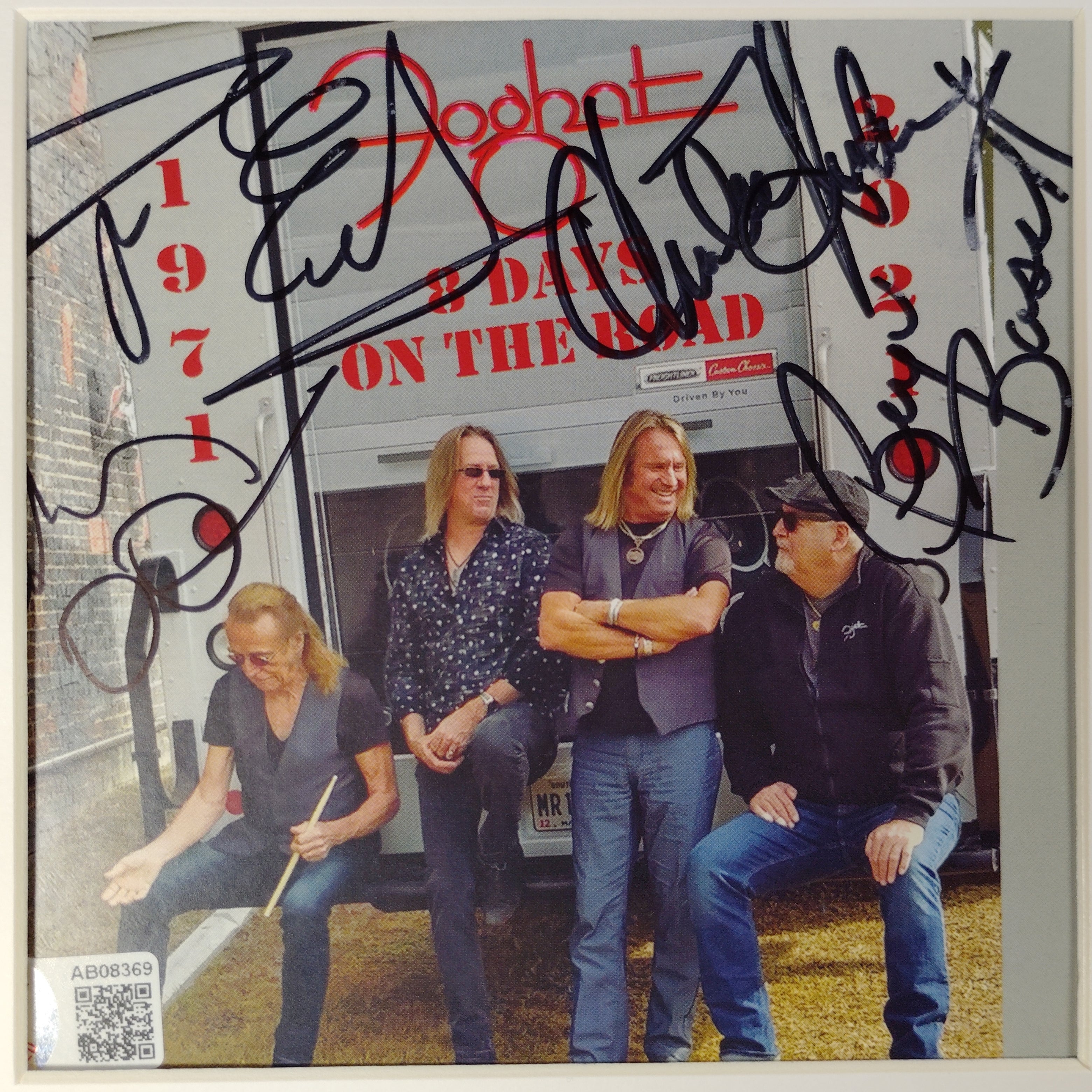 Foghat Band photo autograph – angled display – Beckett COA