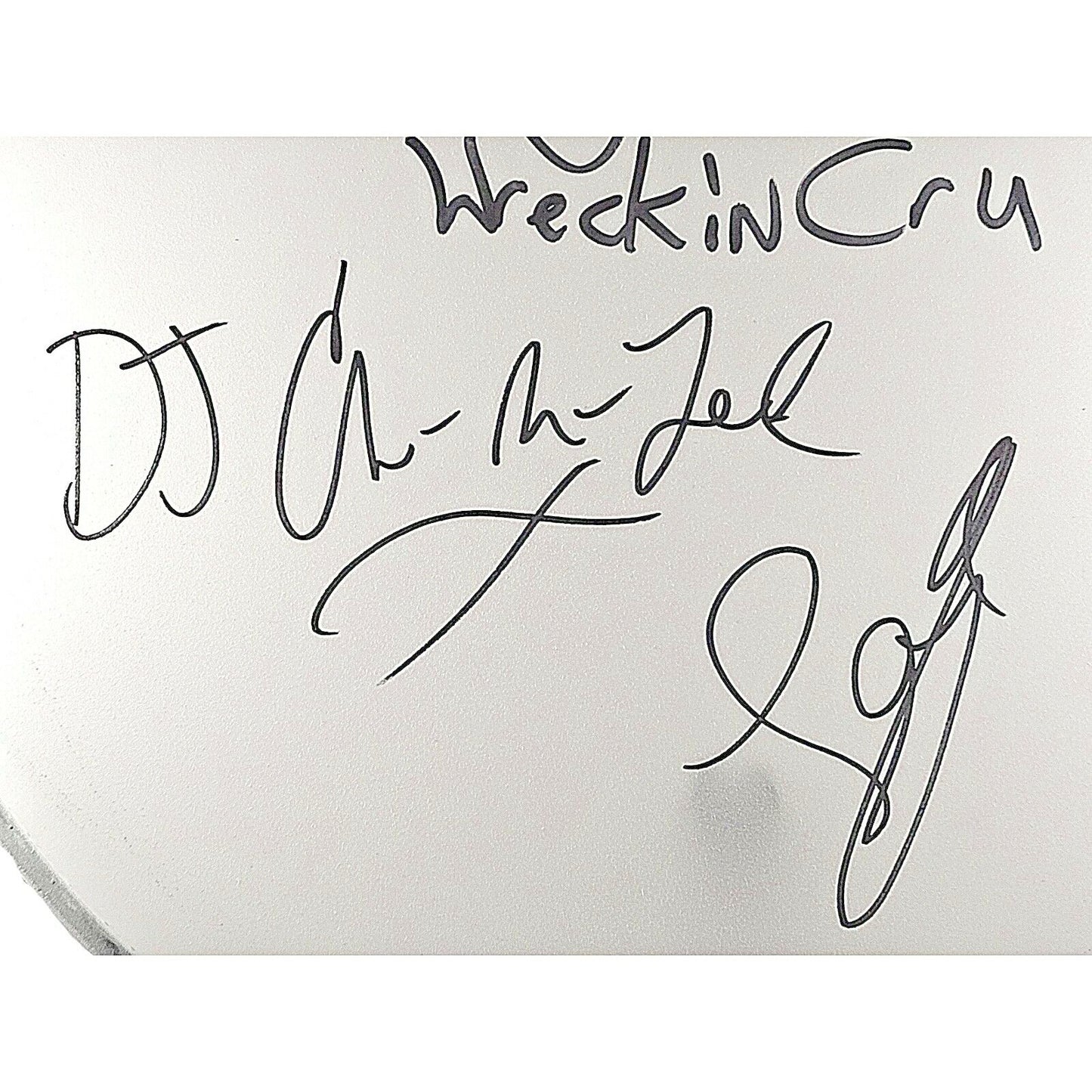 Music- Autographed- World Class Wreckin Cru Signed 14 Inch Remo Drumhead Beckett Certified Authentic Auto Zoom 2