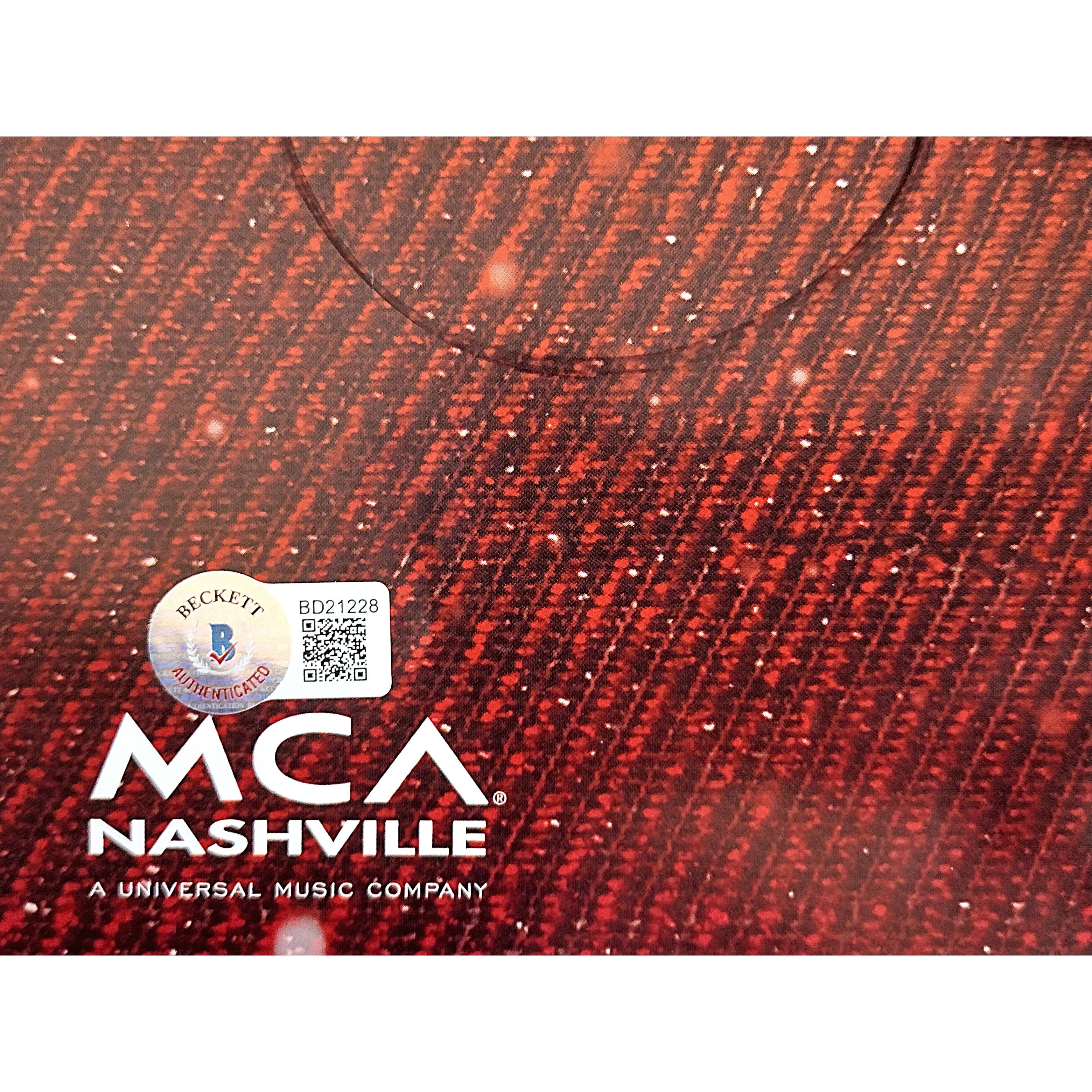 Reba Inch Poster Country Music Autographed Photo Beckett BAS