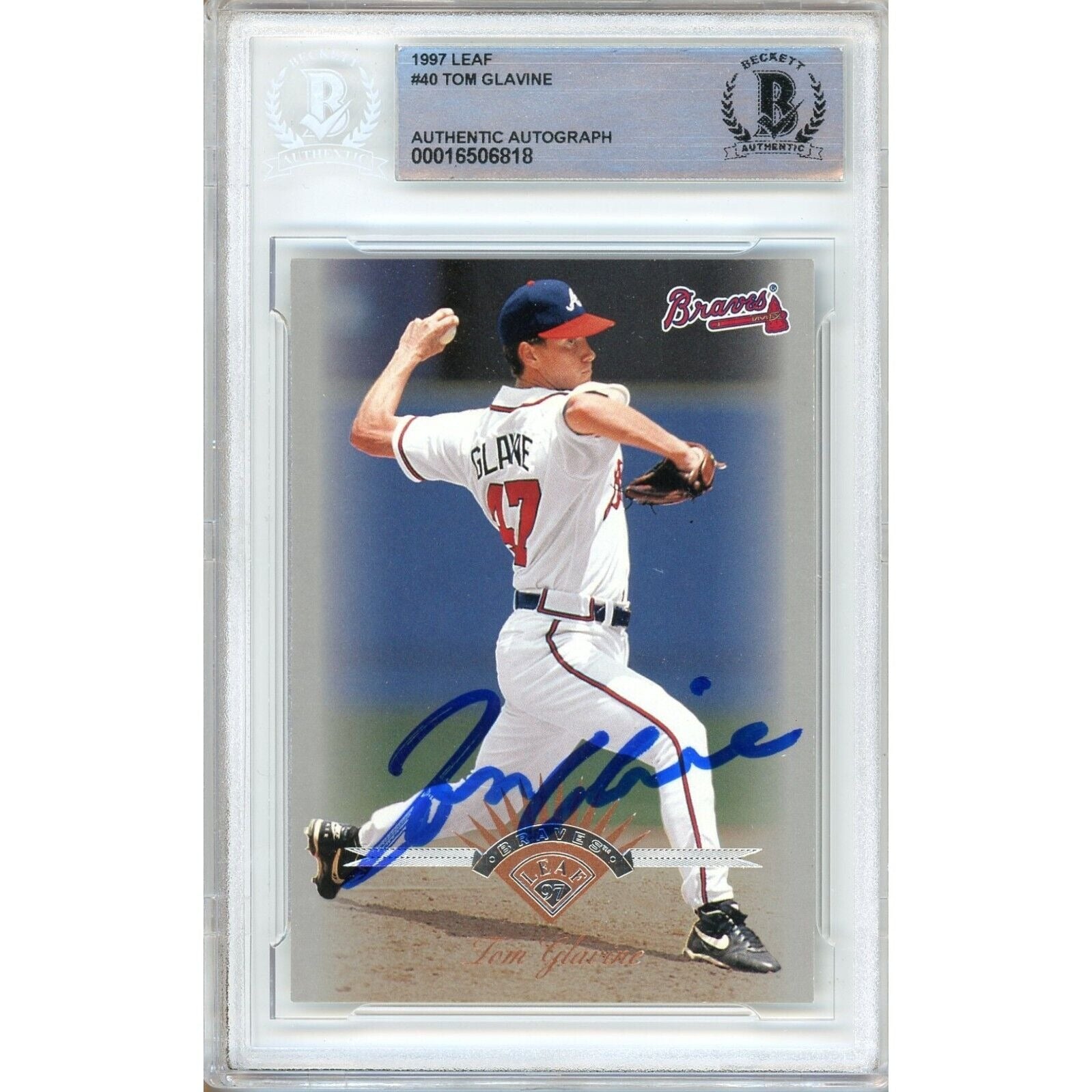 Tom Glavine Atlanta Braves autographed trading card – full view – Beckett COA