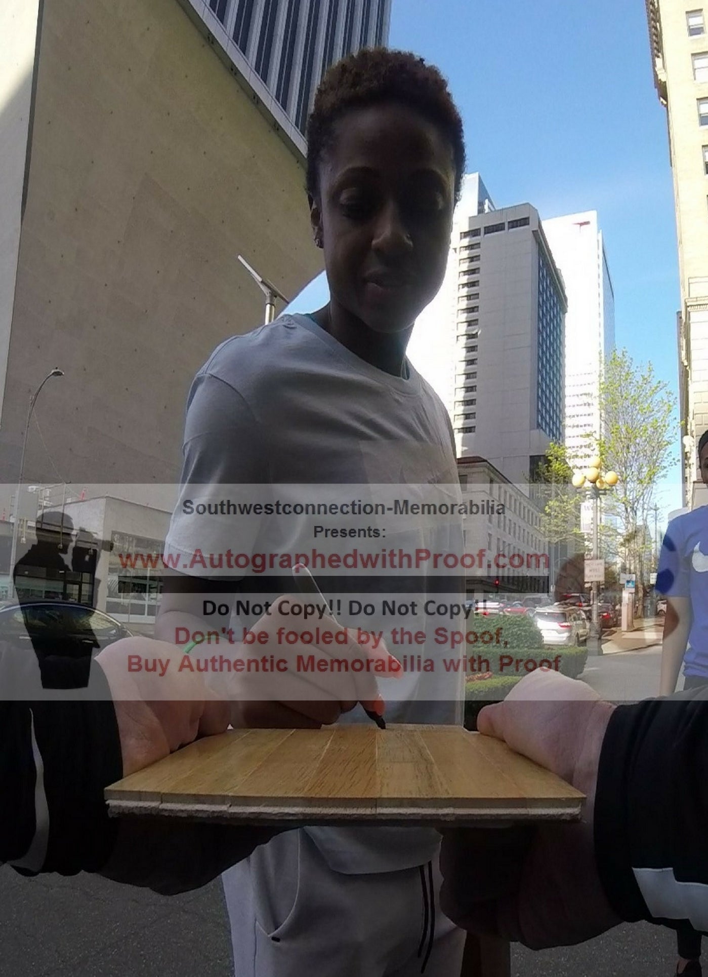 Tiffany Mitchell Indiana Fever Signed Photo Beckett BAS