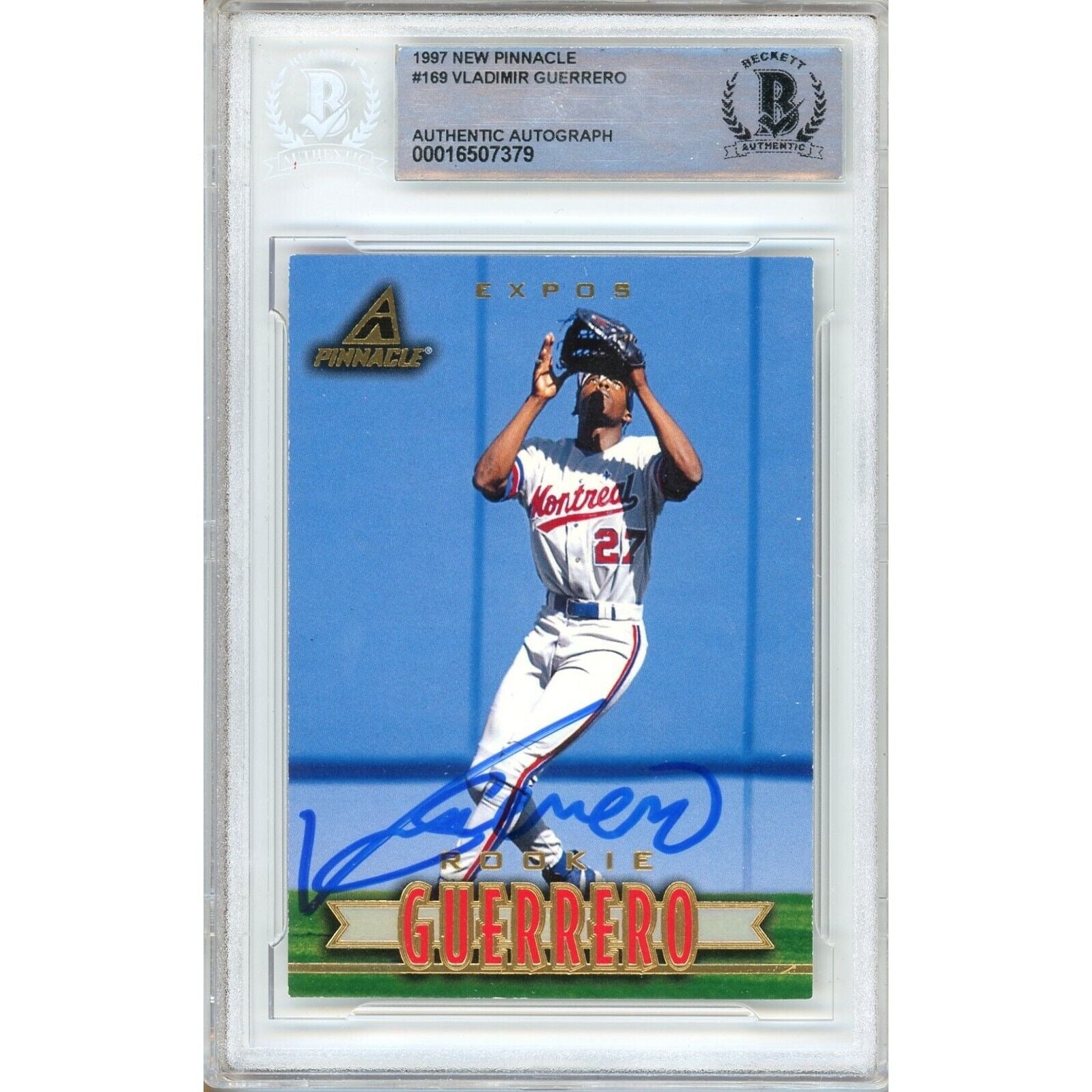 Vladimir Guerrero Montreal Expos autographed trading card – full view – Beckett COA