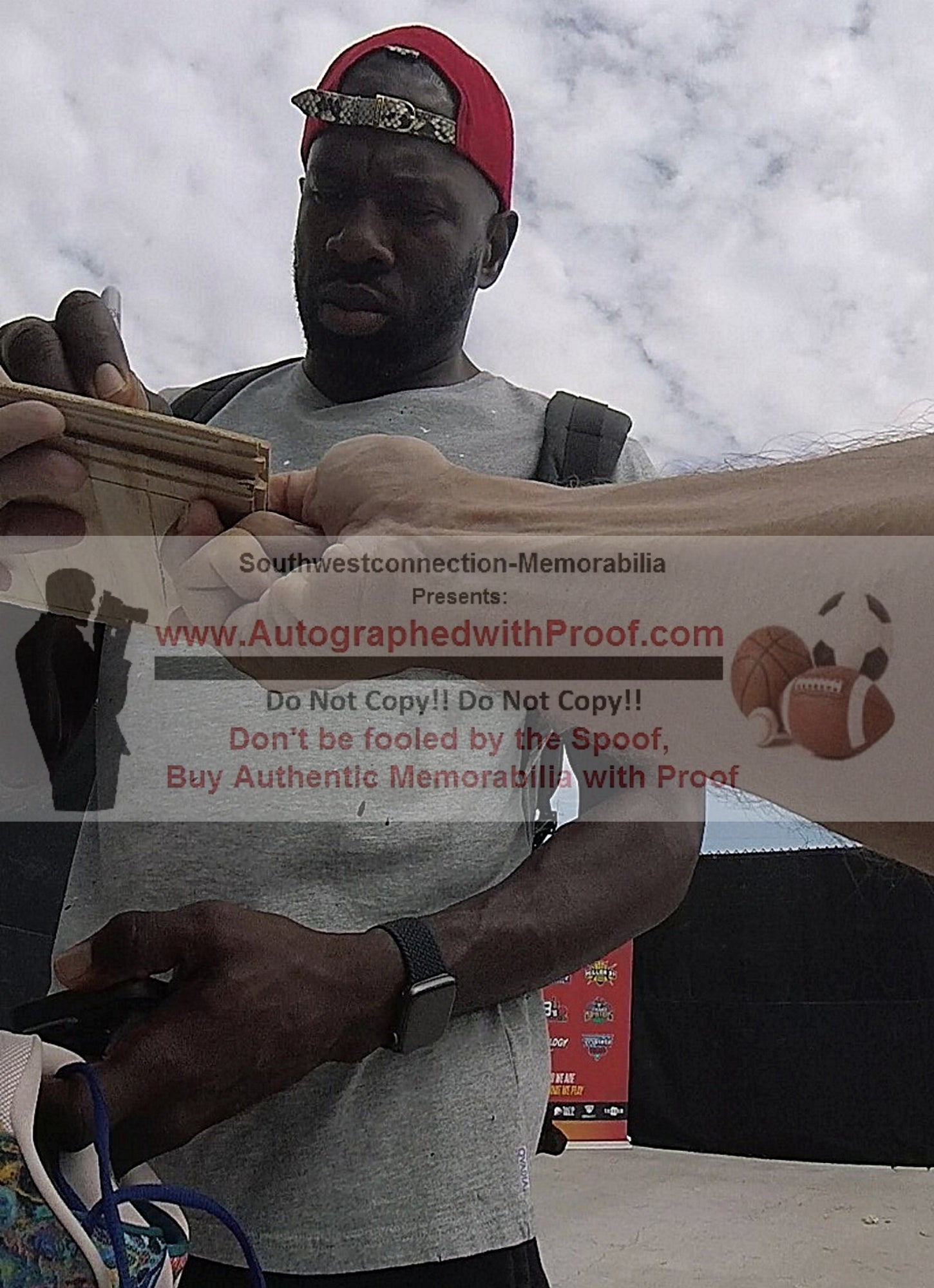 Jason Richardson signed basketball – signature close-up – Beckett COA