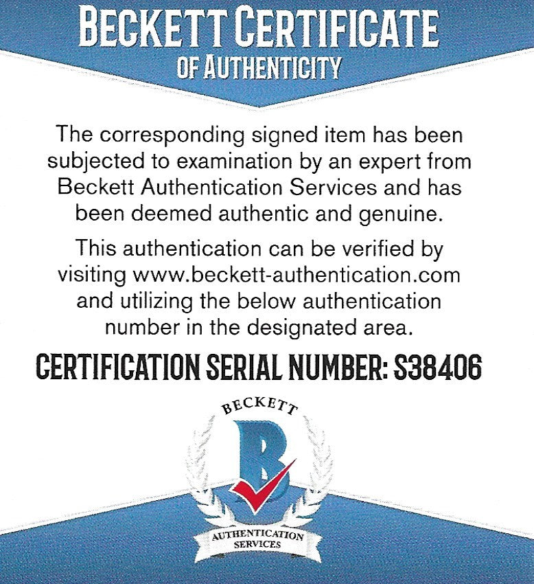 Morgan Evans autographed photo – full view – Beckett COA