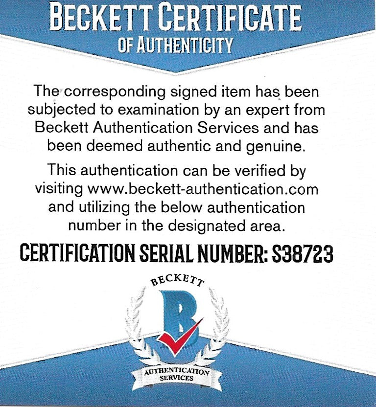 Snoop Dogg signed photo – signature close-up – Beckett COA