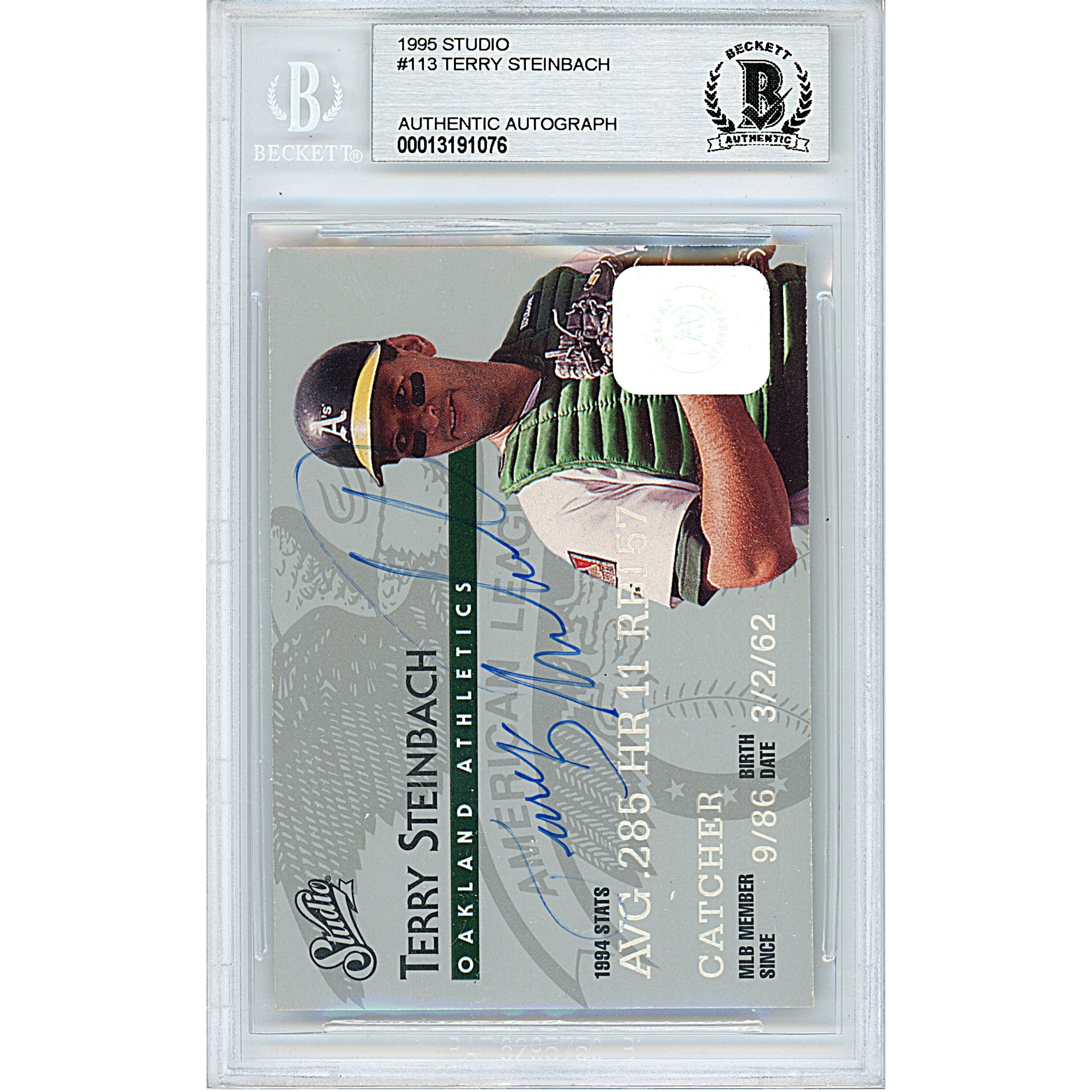 Terry Steinbach signed trading card – signature close-up – Beckett COA