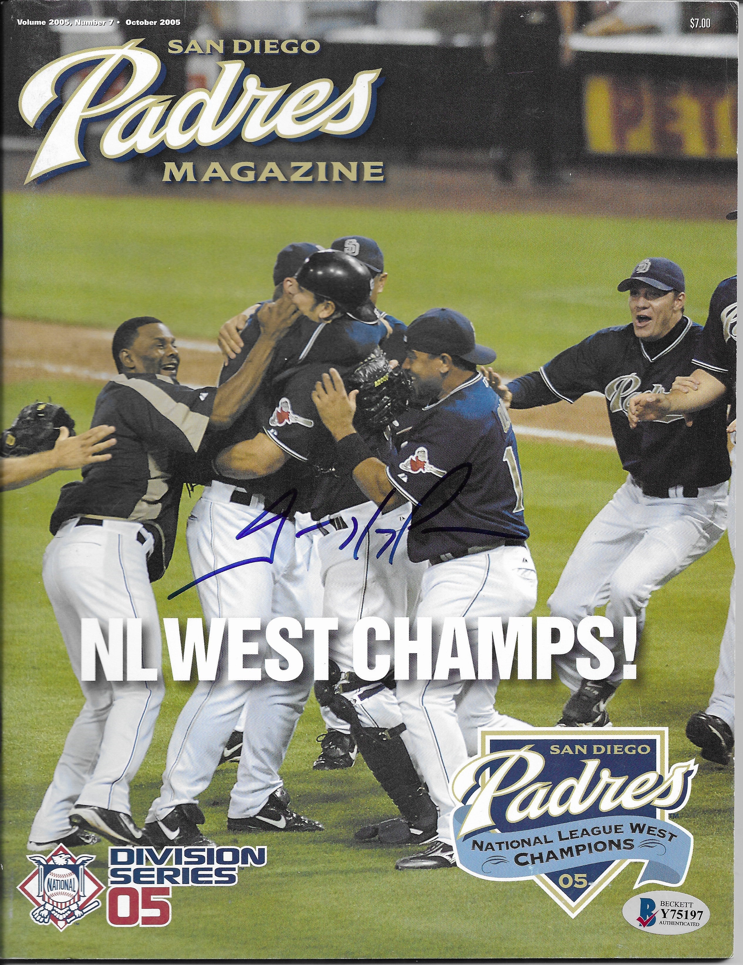 Trevor Hoffman signed trading card – signature close-up – Beckett COA