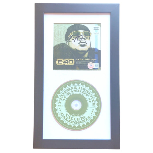 E-40 autographed microphone – full view – Beckett COA