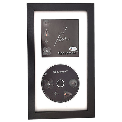 Nick Jonas signed photo – signature close-up – Beckett COA