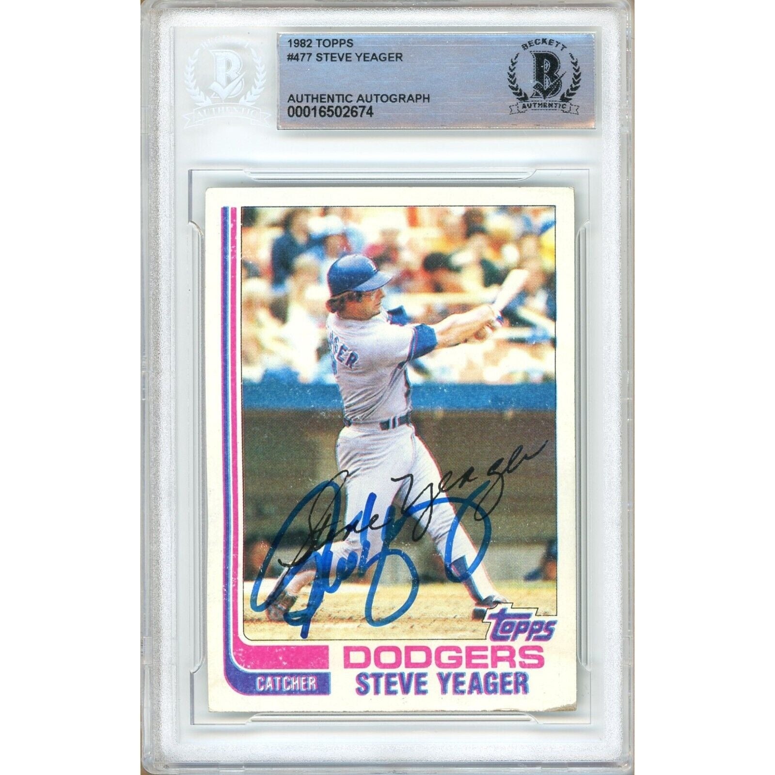 Baseballs- Autographed- Steve Yeager Los Angeles Dodgers Signed 1982 Topps Trading Card Beckett Authentic Auto Slab Front