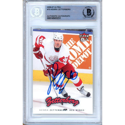 Hockey- Autographed- Henrik Zetterberg Detroit Red Wings Signed 2006-07 Fleer Ultra Hockey Card Beckett Authentic Auto Slab Front