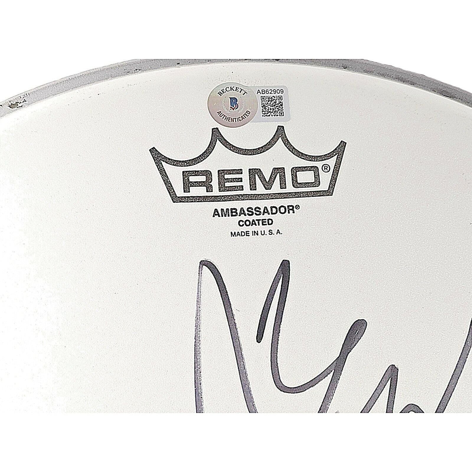 World Class Wreckin Cru signed memorabilia – signature close-up – Beckett COA