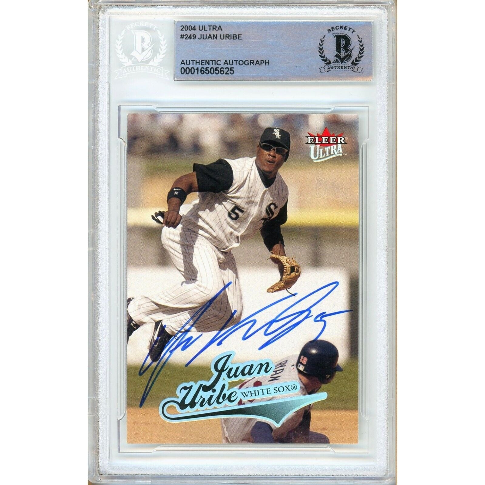 Baseballs- Autographed- Juan Uribe Chicago White Sox Signed 2004 Fleer Ultra Baseball Card Beckett Authentic Auto Slab Front