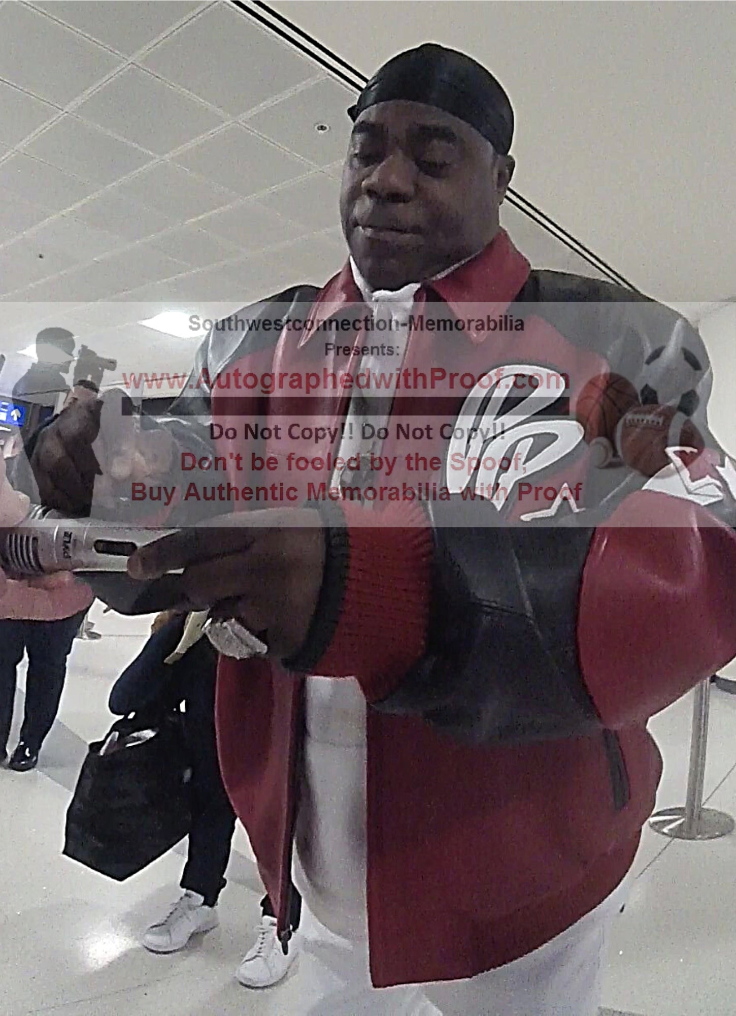 Tracy Morgan signed trading card – signature close-up – Beckett COA
