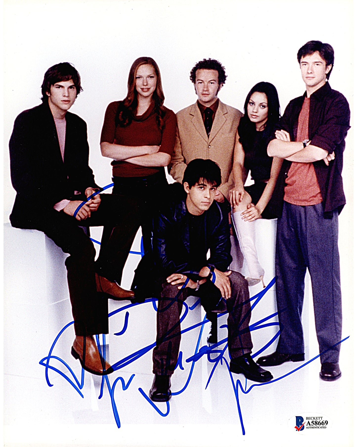 Hollywood- Autographed- That 70's Show 8x10 Photo Signed by Danny Masterson - Laura Prepon - Mila Kunis - Wilmer Valderrama - Beckett BAS Authentication A58669 - 102