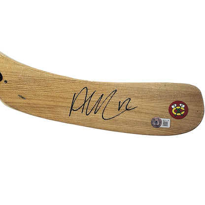 Hockey- Autographed- Alex DeBrincat Signed Chicago Black Hawks Logo Ice Hockey Stick Blade Exact Proof Beckett BAS Authentication 103
