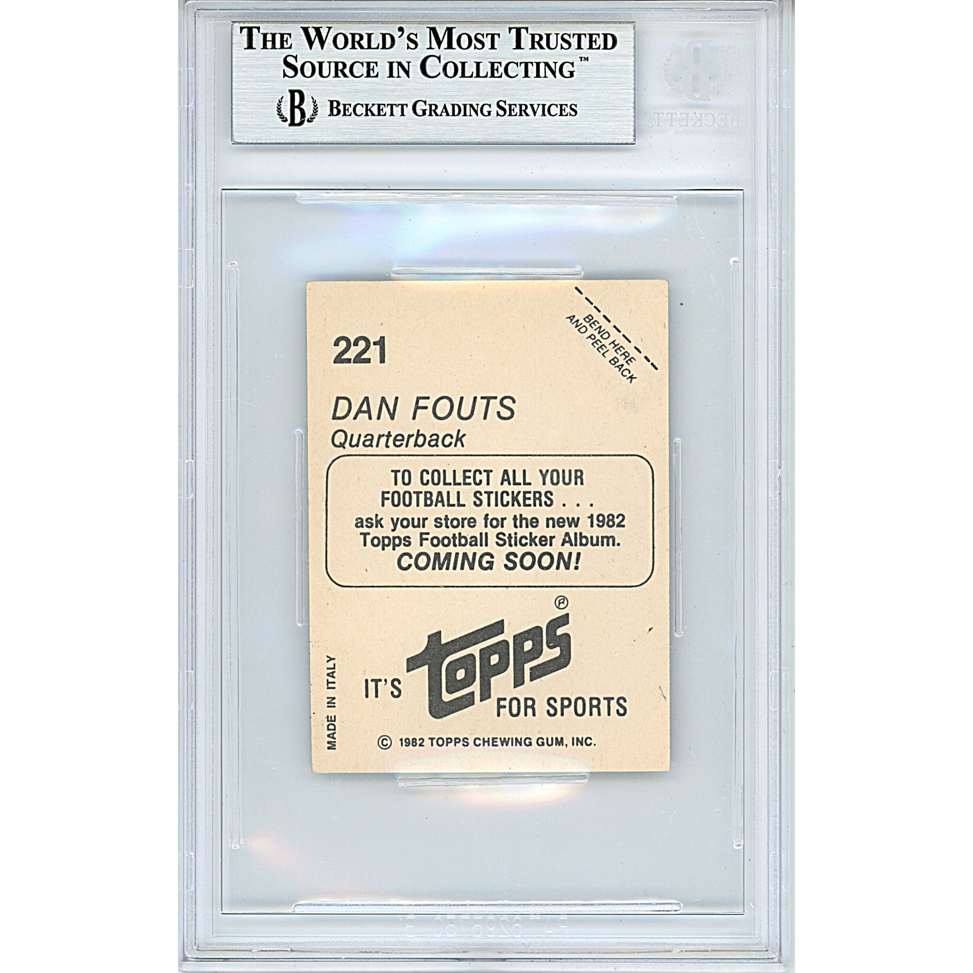 1982 Topps #14 Dan Fouts Signed Trading Card – Beckett BAS