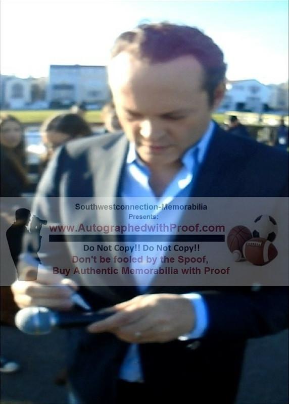 Vince Vaughn signed trading card – signature close-up – Beckett COA