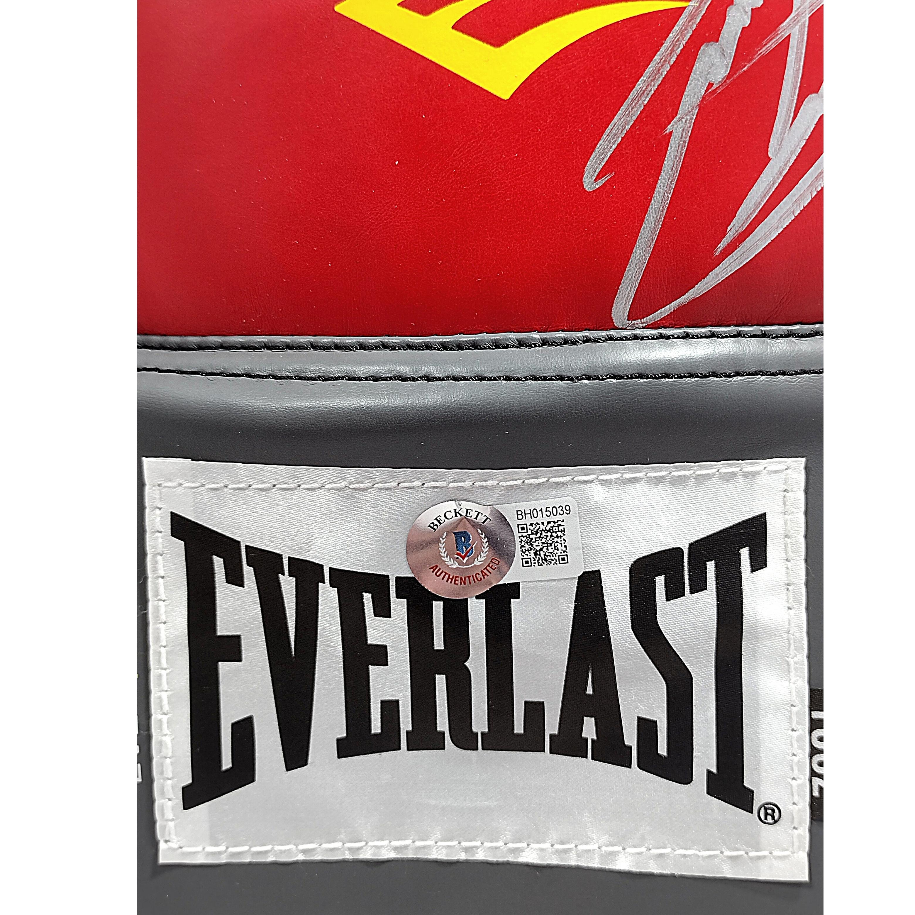 Jessie Vargas memorabilia autograph – angled display – Beckett COA