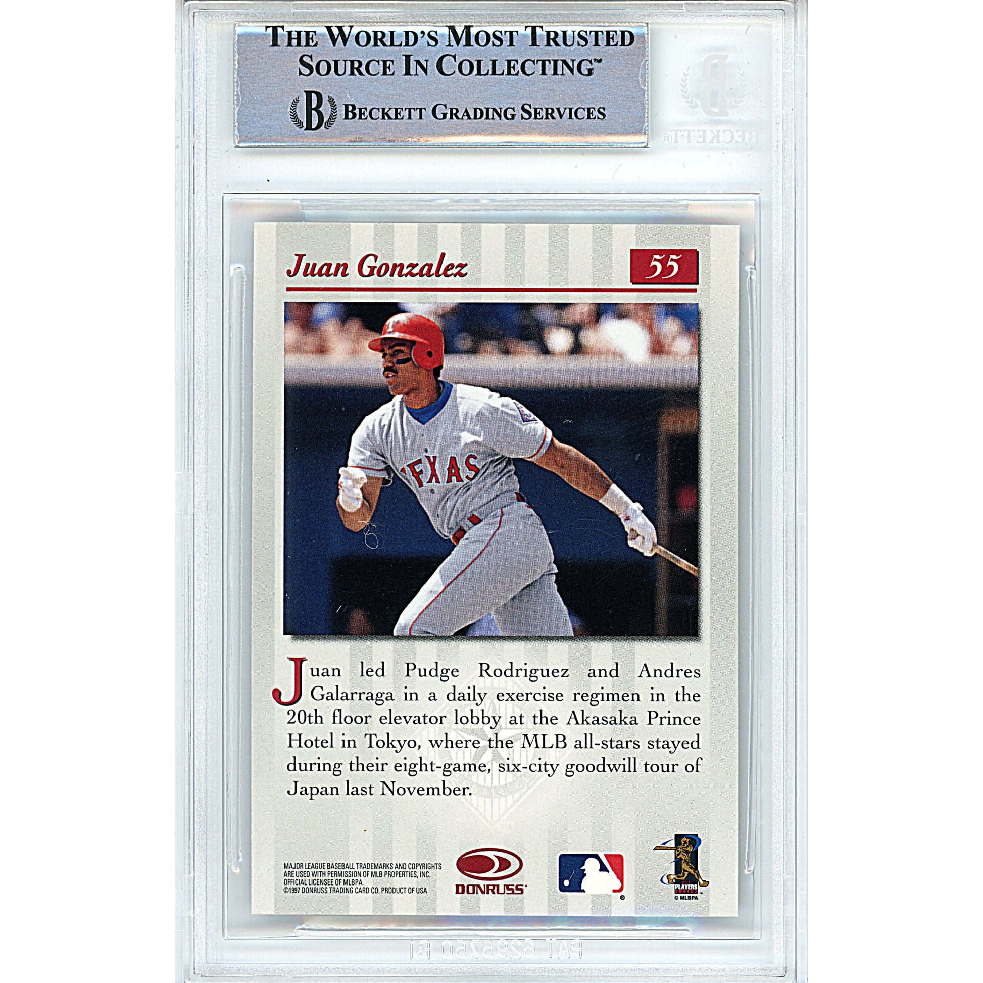 Baseball- Autographed- Juan Gonzalez Signed Texas Rangers 1997 Donruss Studio Baseball Card Beckett Authentication Slabbed 00014998570 - 102