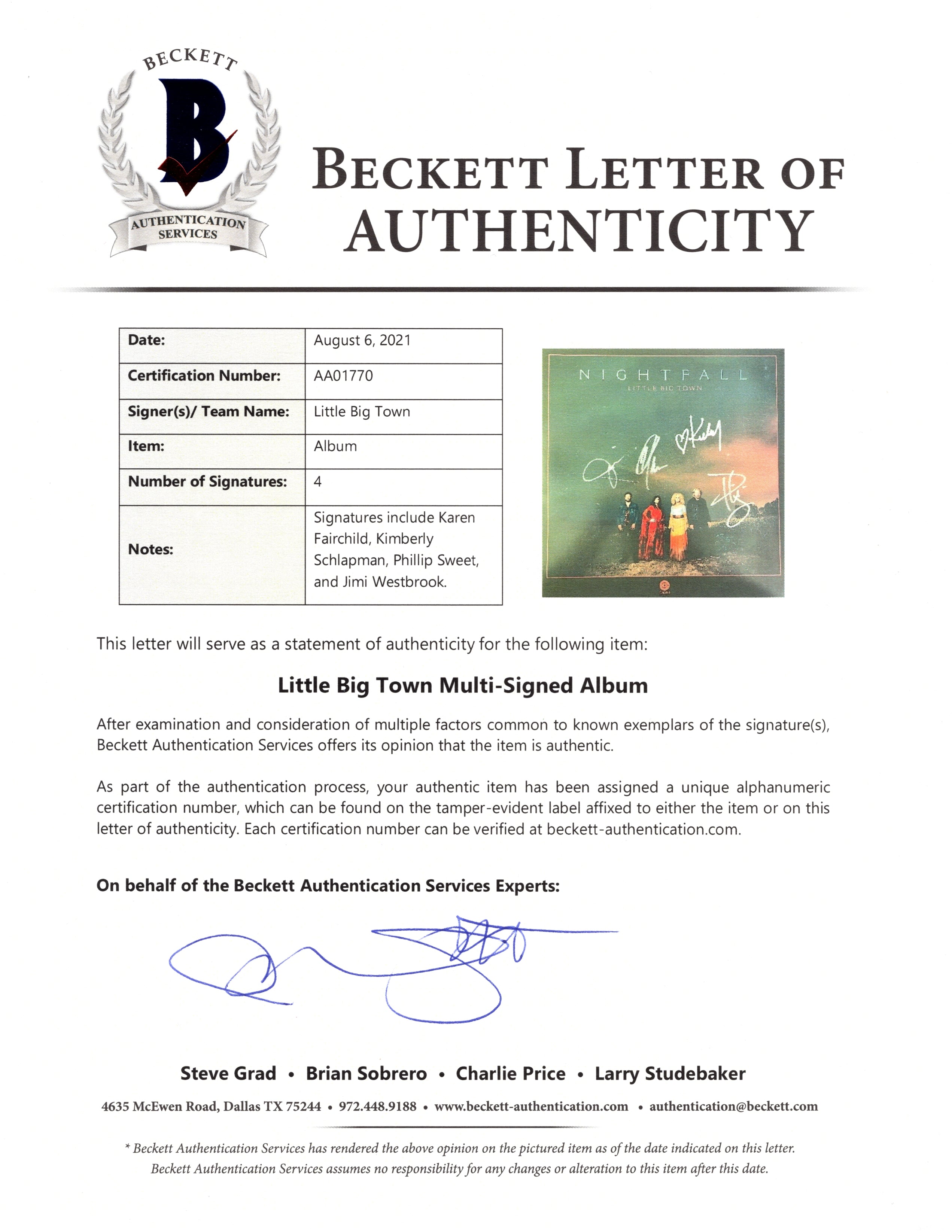 Little Big Town Band signed photo – signature close-up – Beckett COA