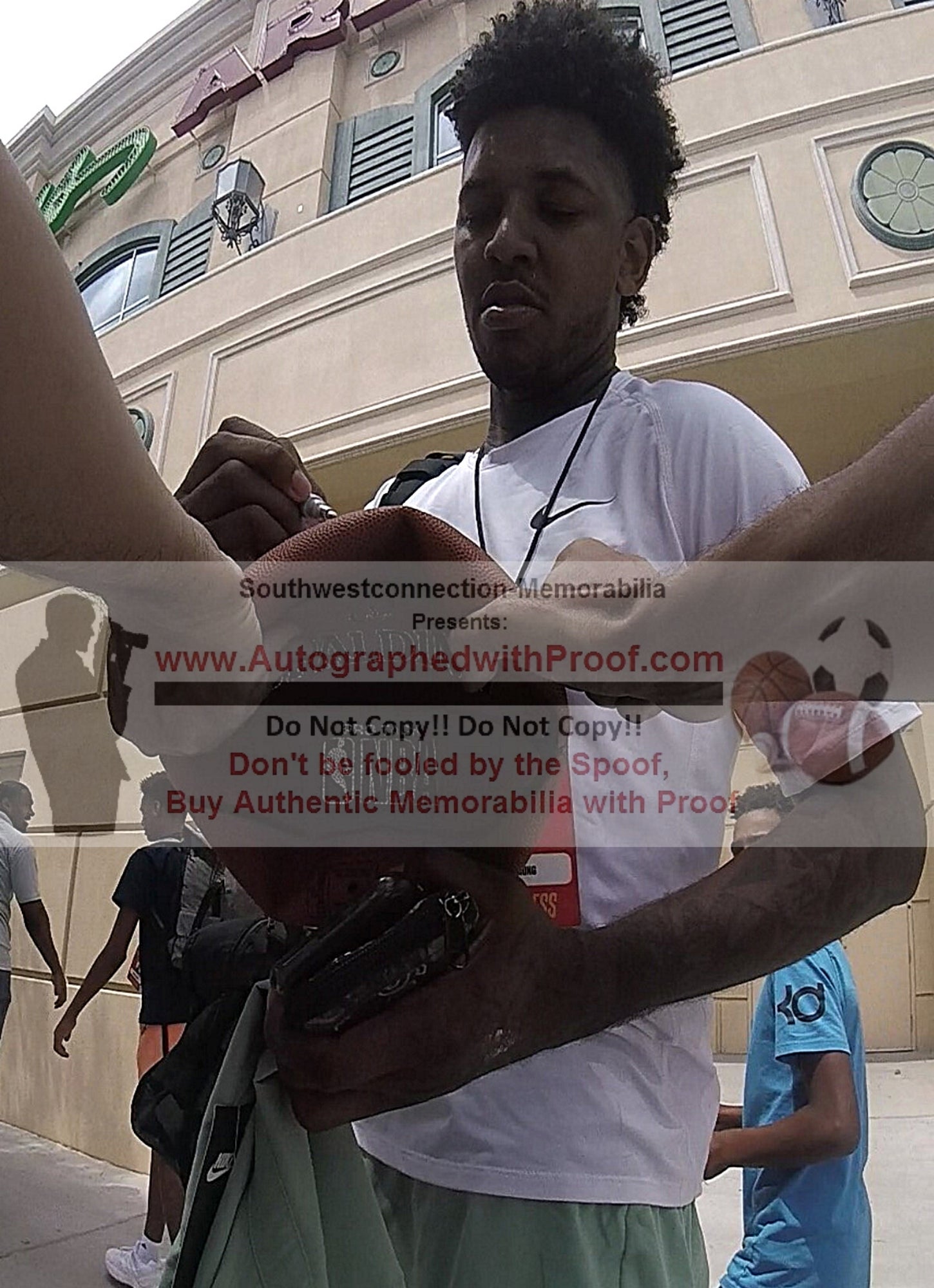 Nick Young 'Swaggy P' signed basketball – signature close-up – Beckett COA