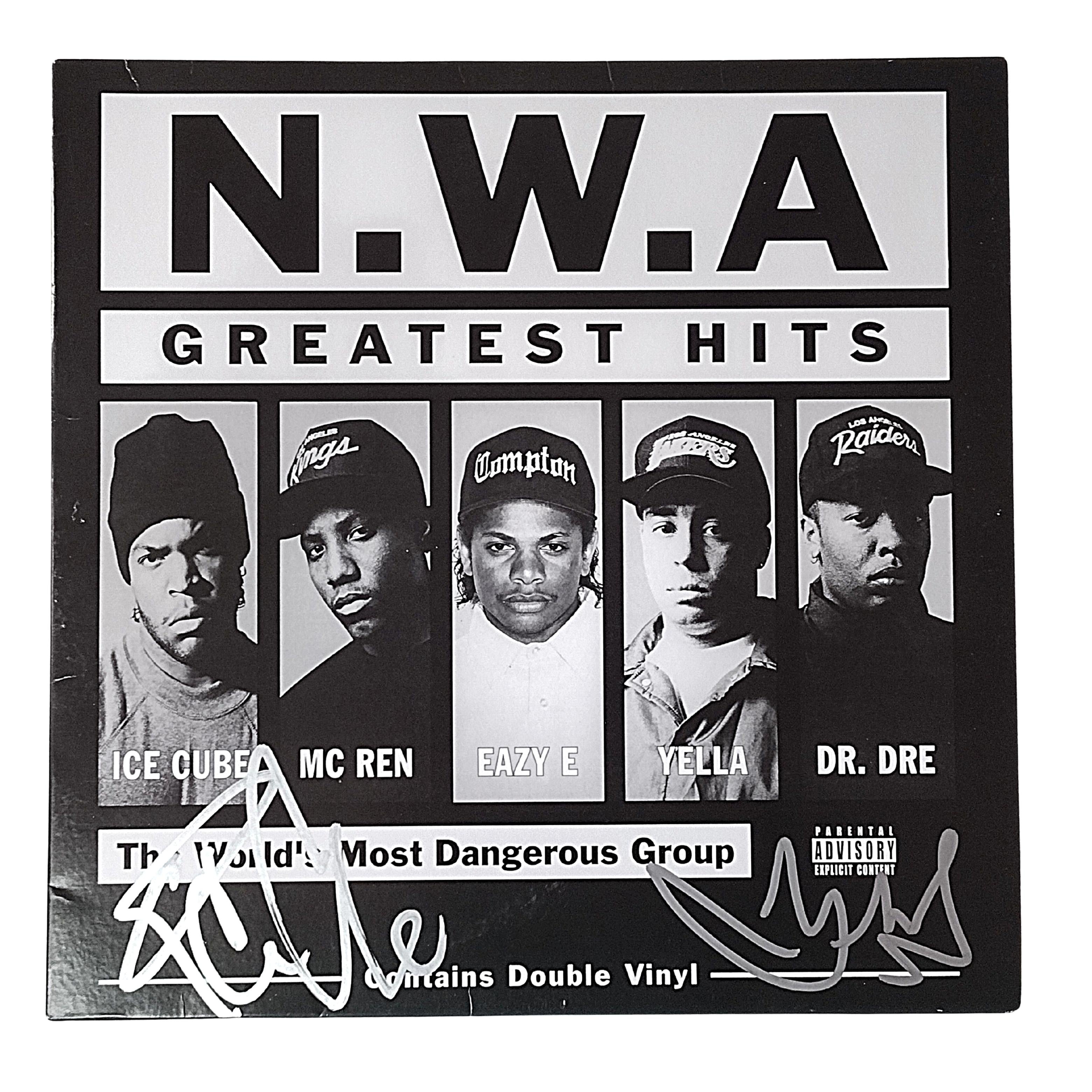 Ice Cube And Dj Yella signed photo – signature close-up – Beckett COA