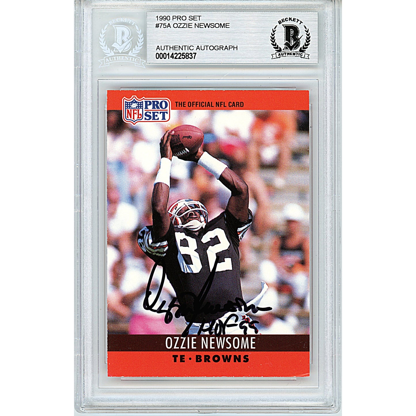Footballs- Autographed- Ozzie Newsome Signed Cleveland Browns 1990 NFL Pro Set Football Card Beckett BAS Slabbed 00014225837 - 101