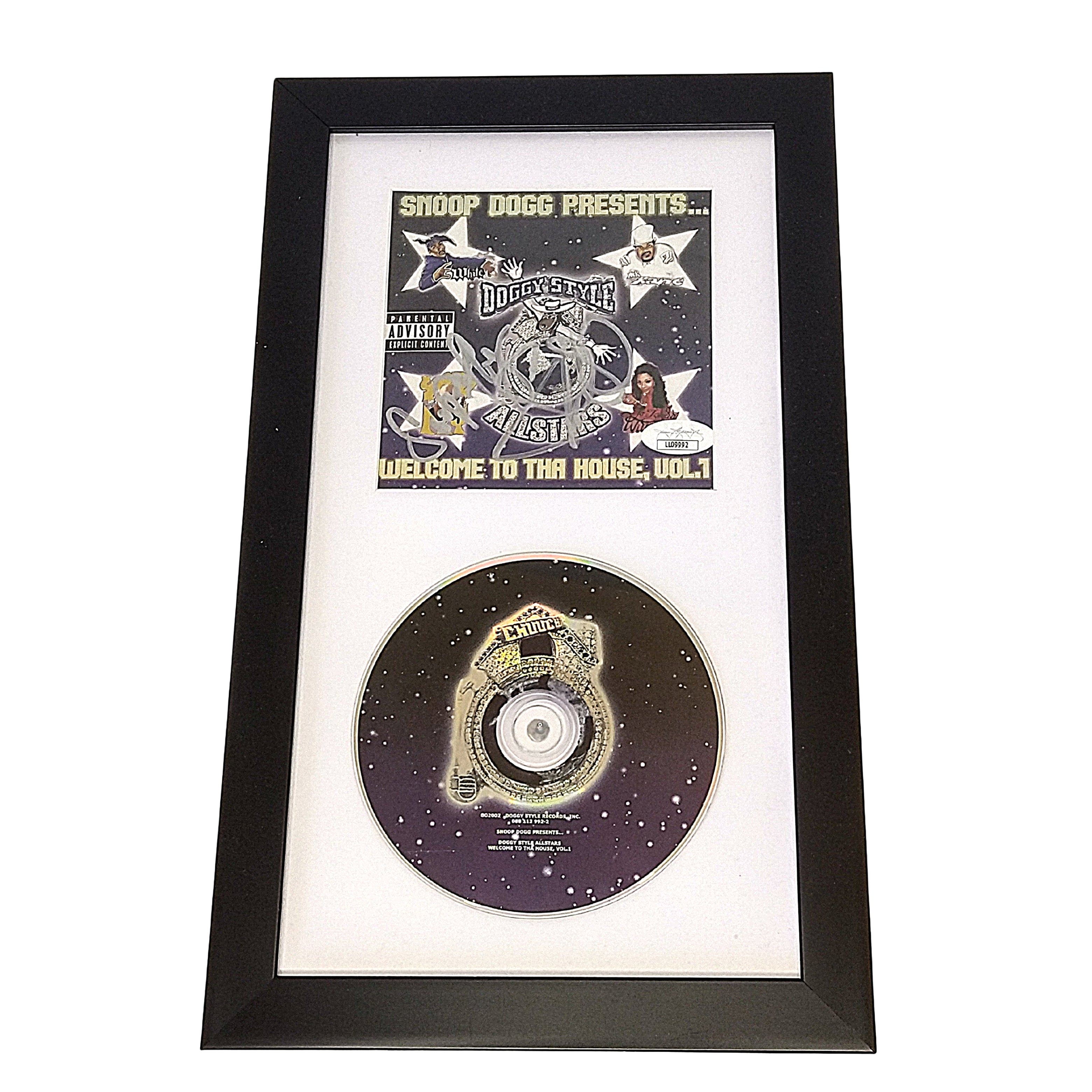 Snoop Dogg And Soopafly signed photo – signature close-up – JSA COA